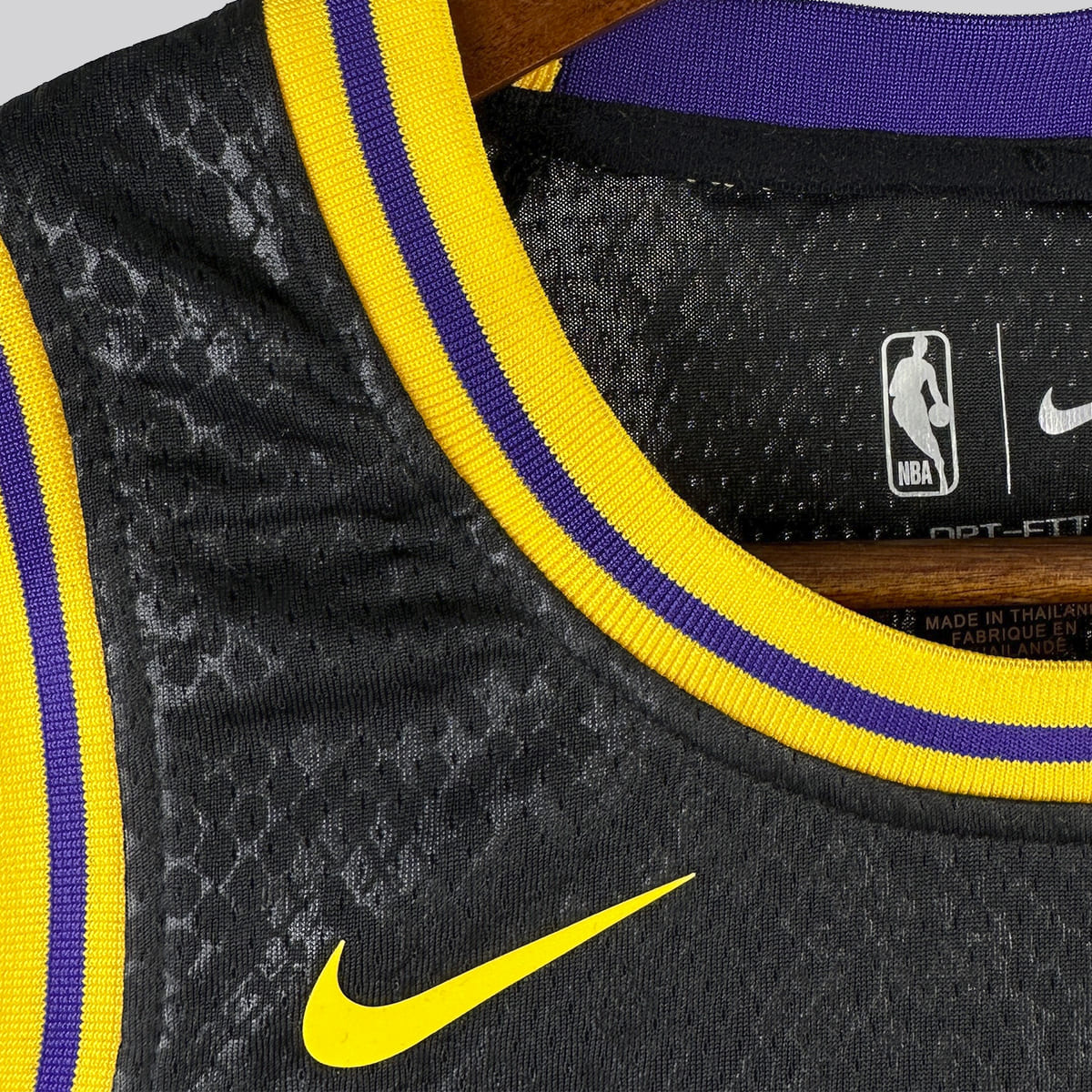 Regata NBA Los Angeles Lakers Mamba Edition N°23 James - Preto