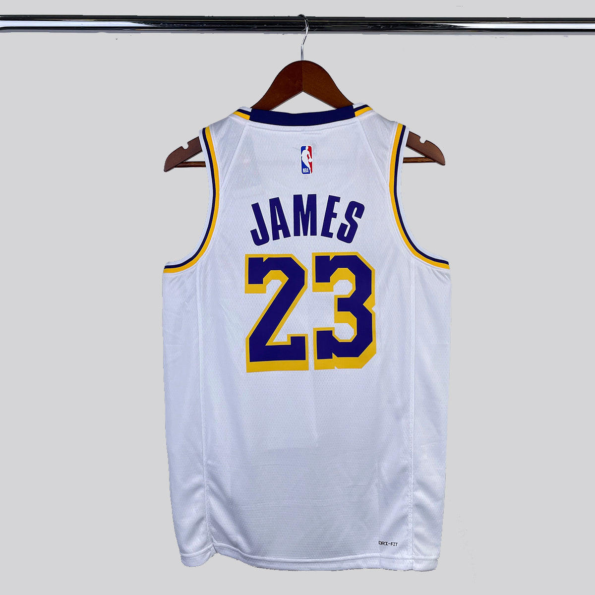 Regata NBA Los Angeles Lakers nº 23 Lebron James Masculina - Branco+Roxo